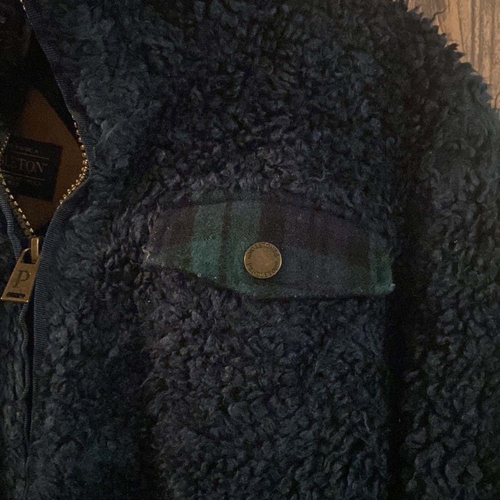 Pendleton Ladies Fuzzy Zip Jacket .Size Small (30) - image 4